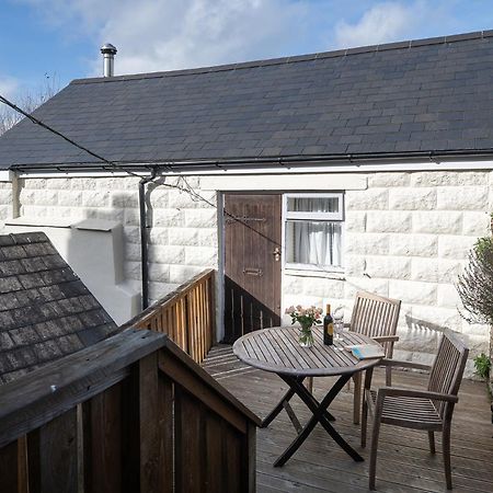 The Boathouse For Two, St Davids, Garage Parking Villa Exterior photo